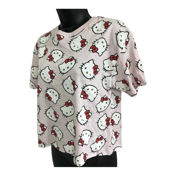 Hello Kitty Light pink short sleeve cropped graphic print t-shirt size small new - Picture 2 of 14